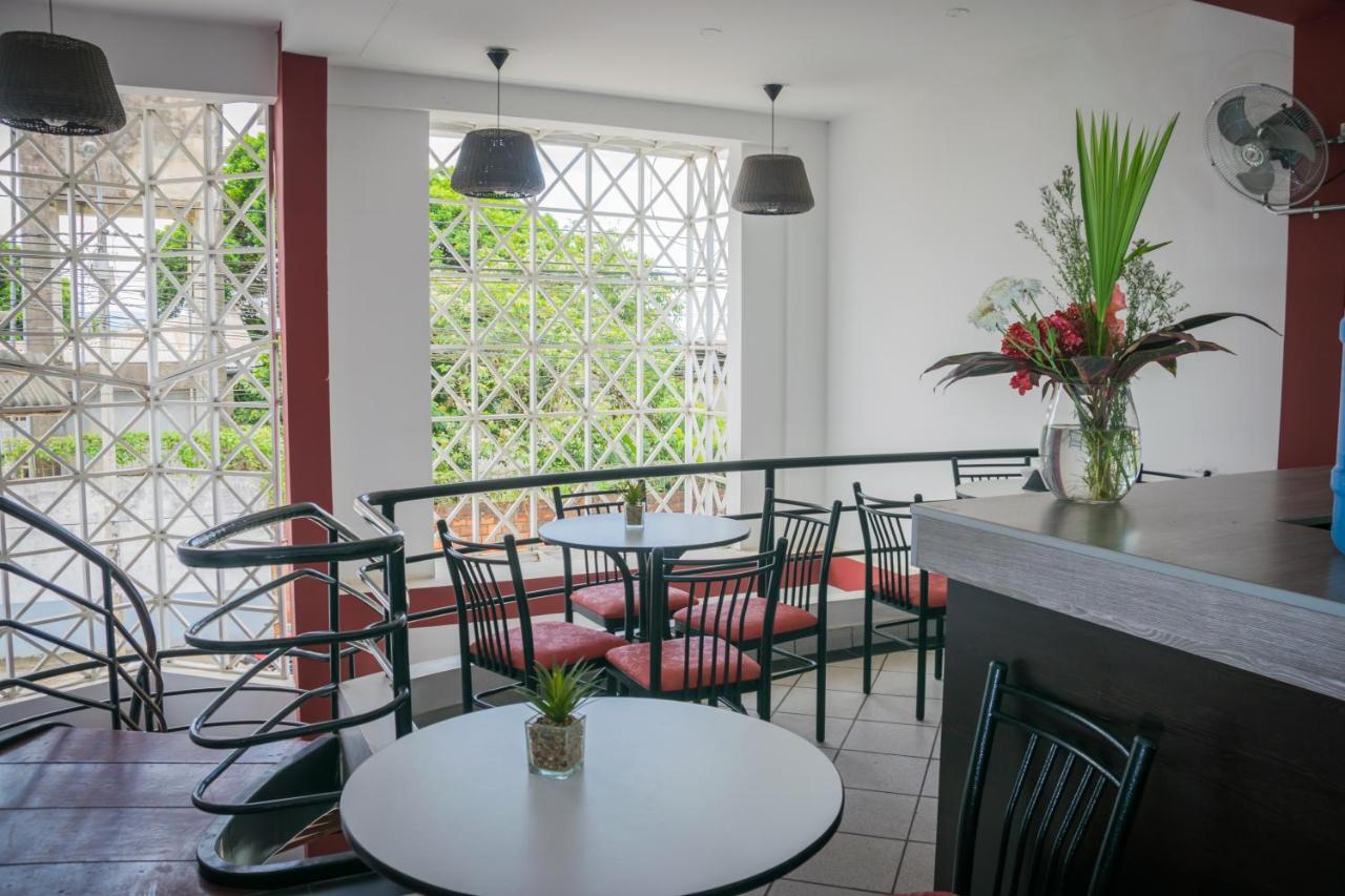 Hostal "Centrika" Tarapoto Dış mekan fotoğraf