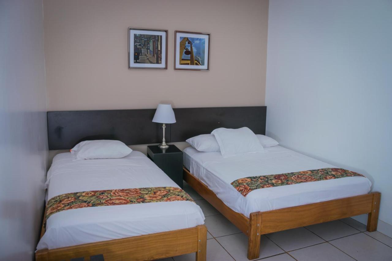 Hostal "Centrika" Tarapoto Dış mekan fotoğraf